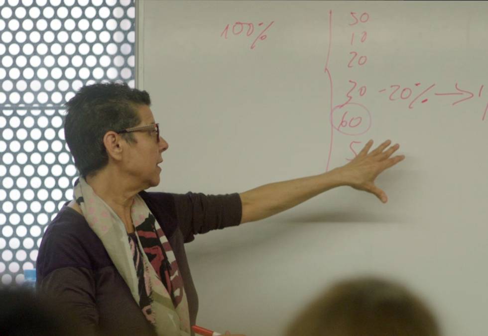 Vicki en un taller de formación.