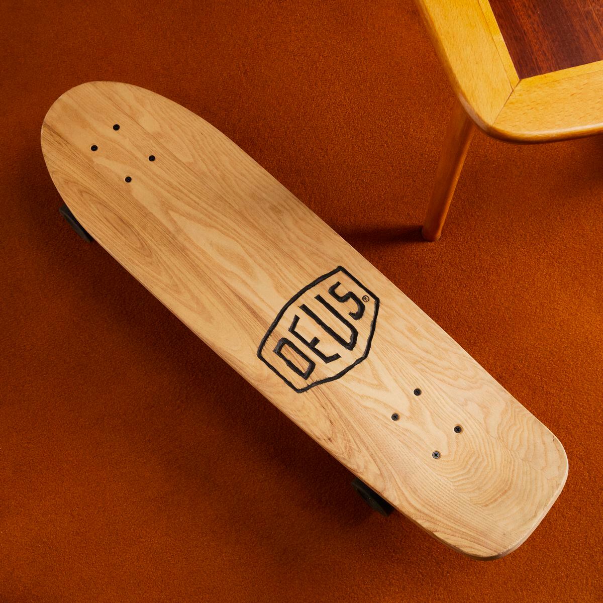 Tabla de skate de Deus Ex Machina